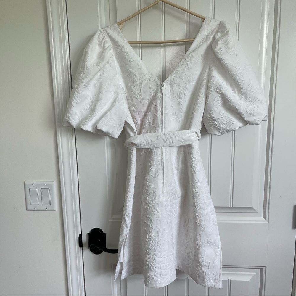 Lilly Pulitzer Kirrabelle Short Sleeve Romper White Pineapple Pucker Jacq 12 NWT - Picture 3 of 5